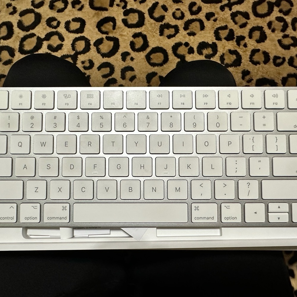 Apple Magic Keyboard A1644